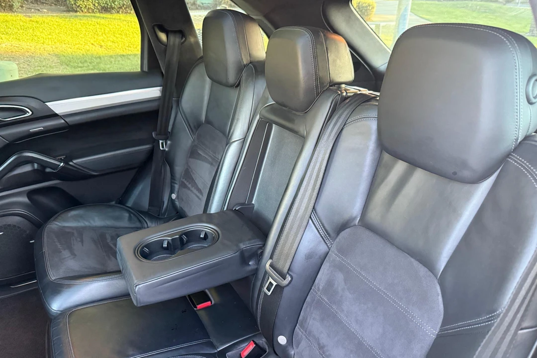 2013 Porsche 958 Cayenne GTS - Image 31 of 31