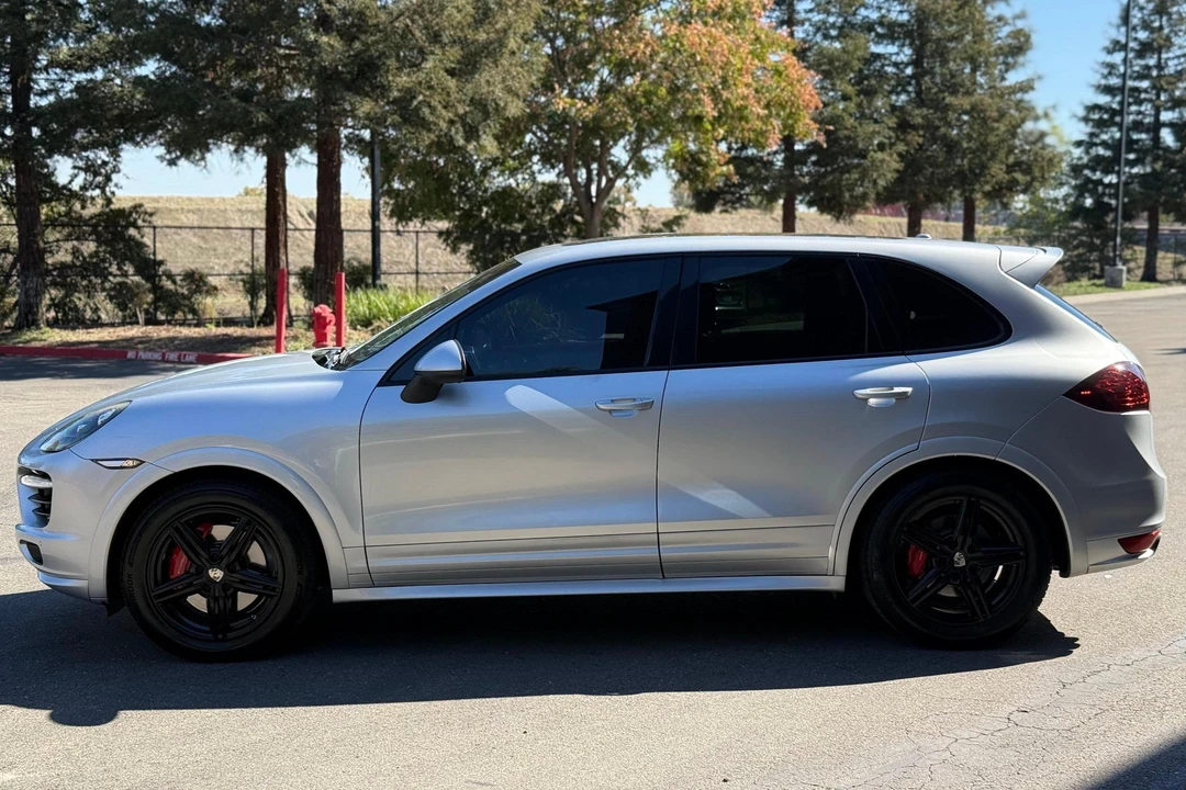2013 Porsche 958 Cayenne GTS - Image 3 of 31