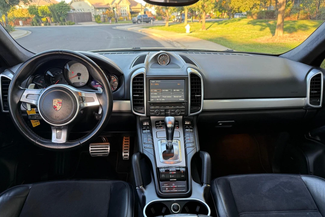 2013 Porsche 958 Cayenne GTS - Image 29 of 31