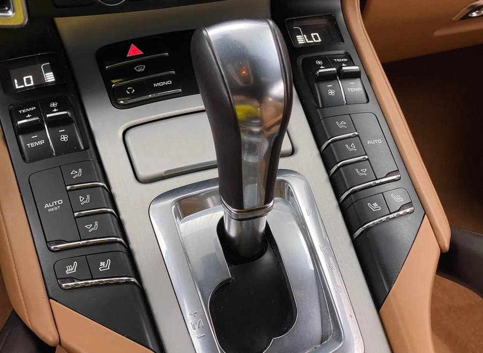 2013 Porsche 958 Cayenne GTS - Image 8 of 9