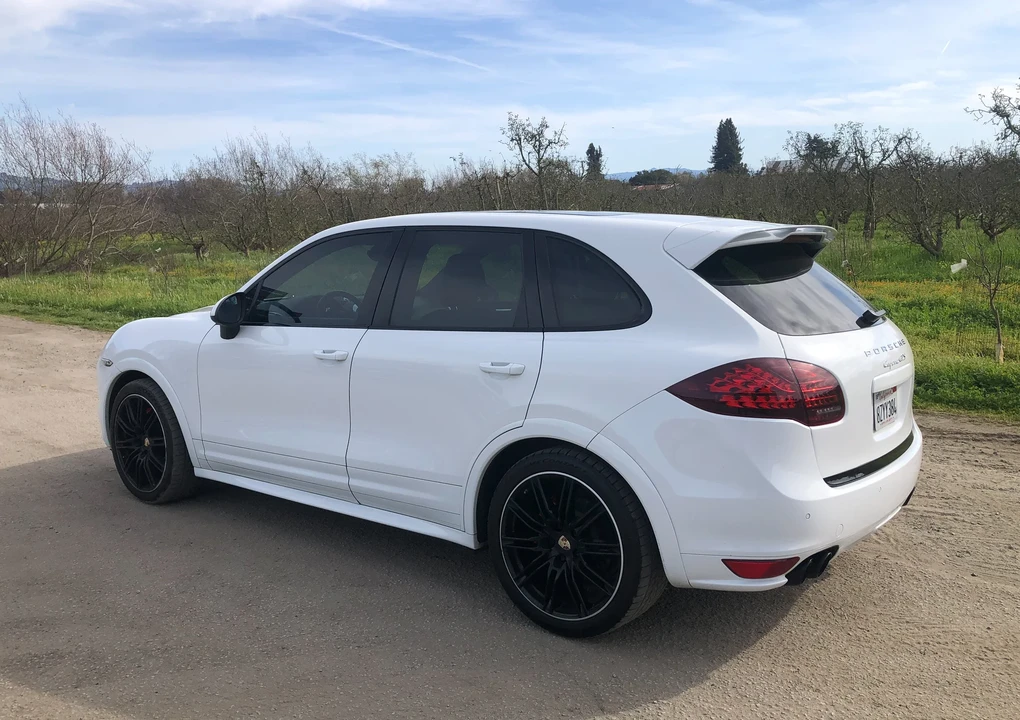 2013 Porsche 958 Cayenne GTS - Image 11 of 31