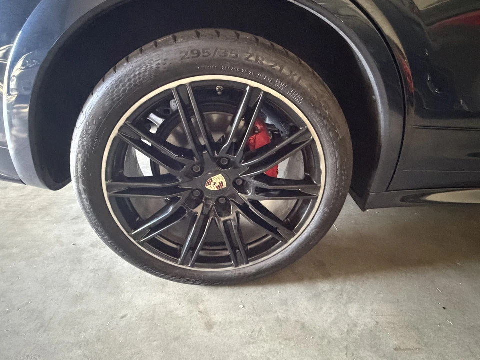 2013 Porsche 958 Cayenne GTS - Image 31 of 31