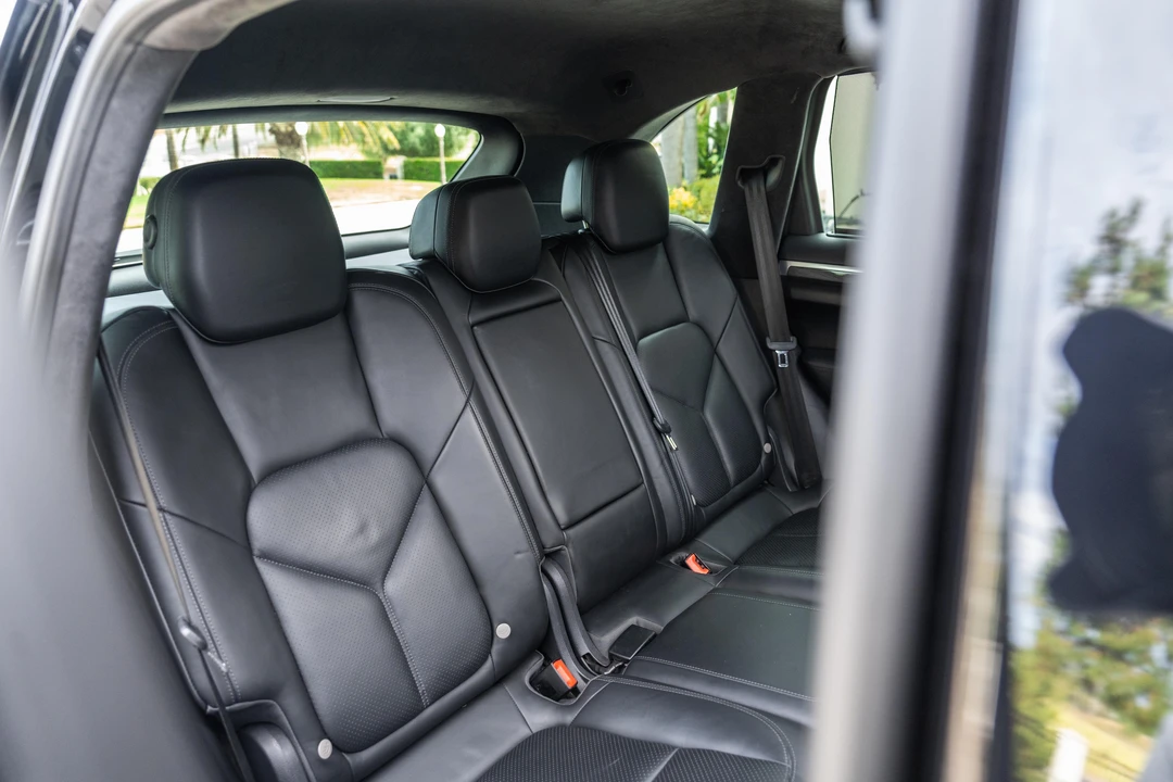 2013 Porsche 958 Cayenne GTS - Image 30 of 31