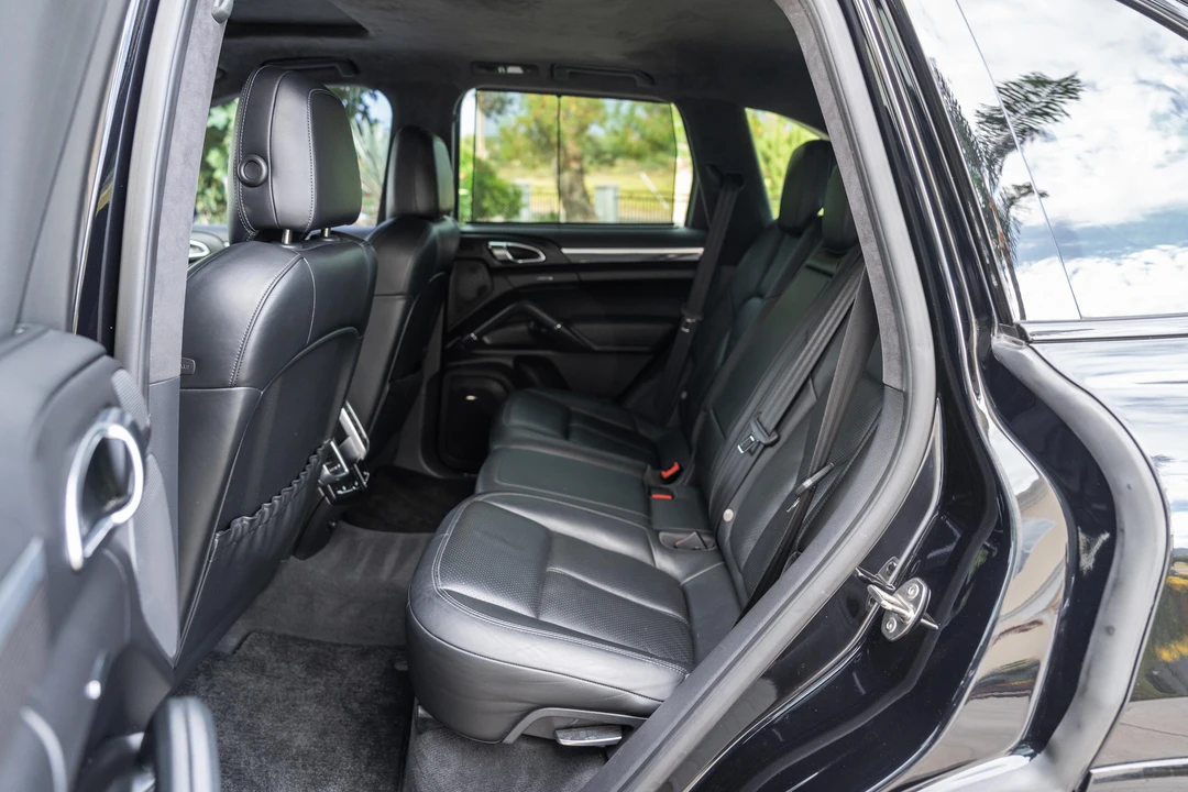 2013 Porsche 958 Cayenne GTS - Image 29 of 31