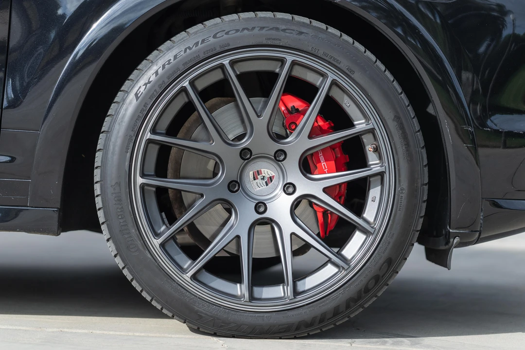 2013 Porsche 958 Cayenne GTS - Image 21 of 31