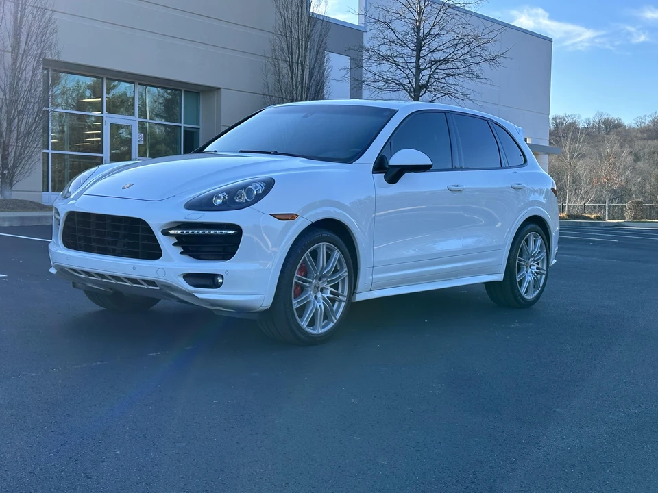 2013 Porsche 958 Cayenne GTS - Image 17 of 31