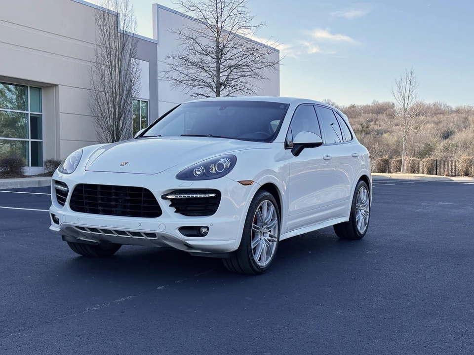 2013 Porsche 958 Cayenne GTS - Image 15 of 31