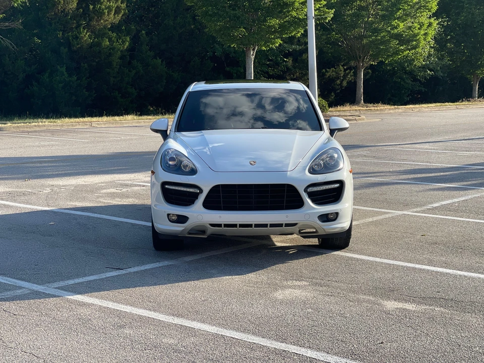 2013 Porsche 958 Cayenne GTS - Image 21 of 31