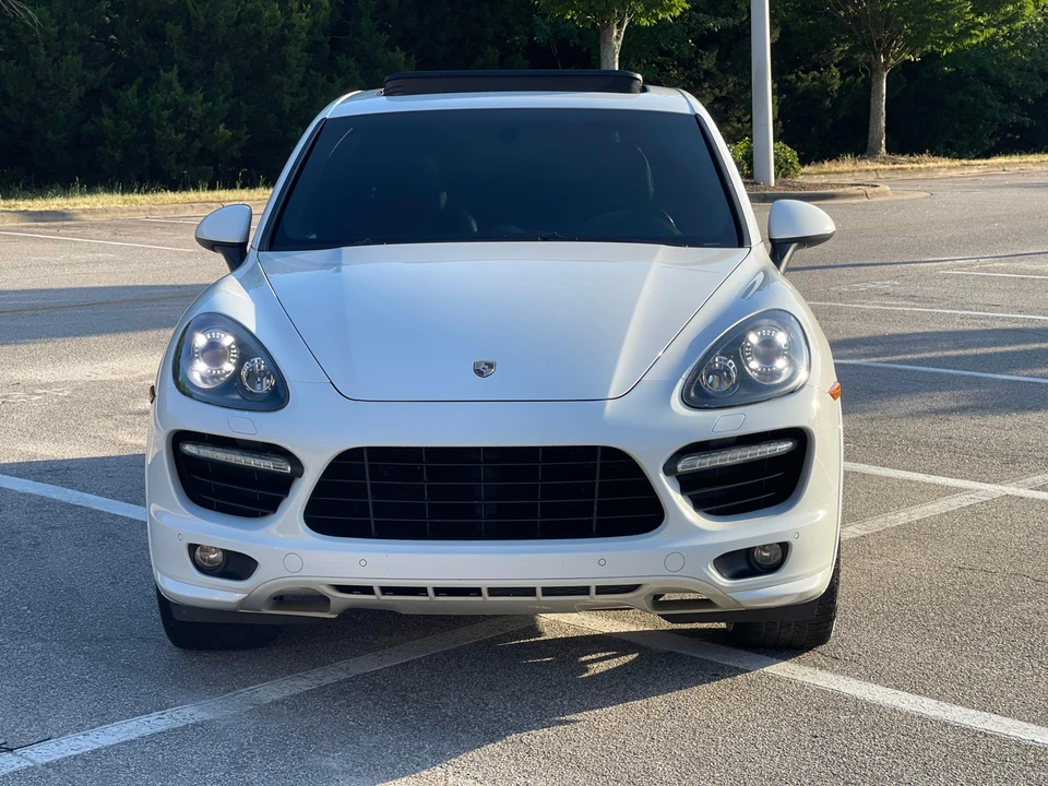 2013 Porsche 958 Cayenne GTS - Image 6 of 31