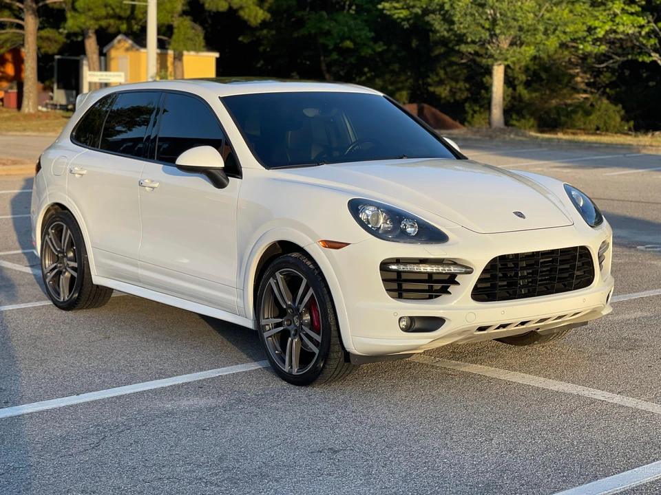 2013 Porsche 958 Cayenne GTS - Image 19 of 31