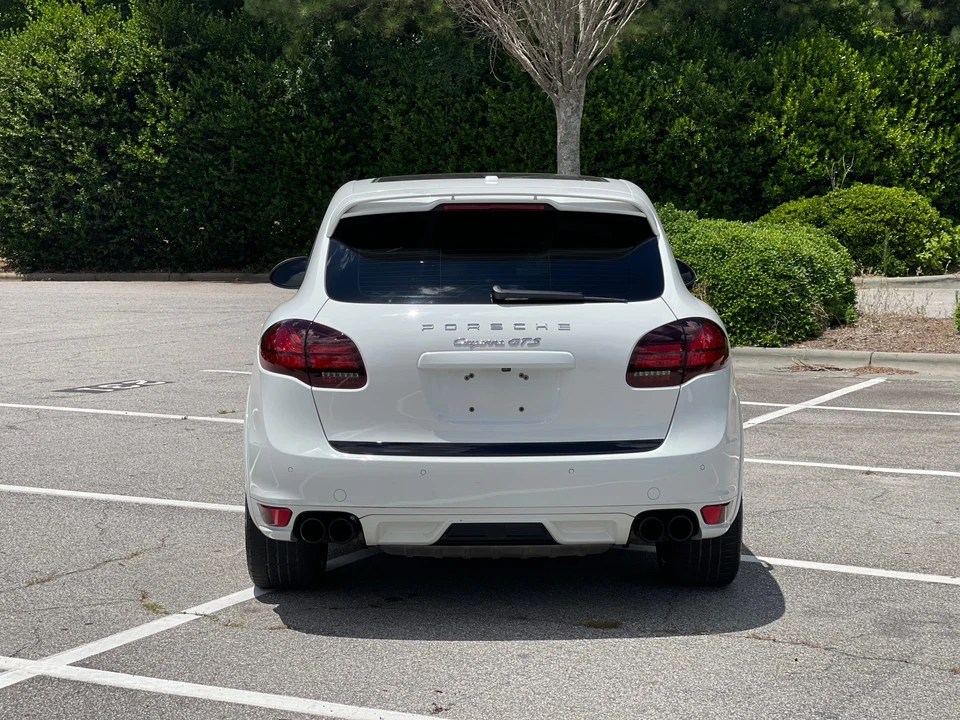 2013 Porsche 958 Cayenne GTS - Image 14 of 31
