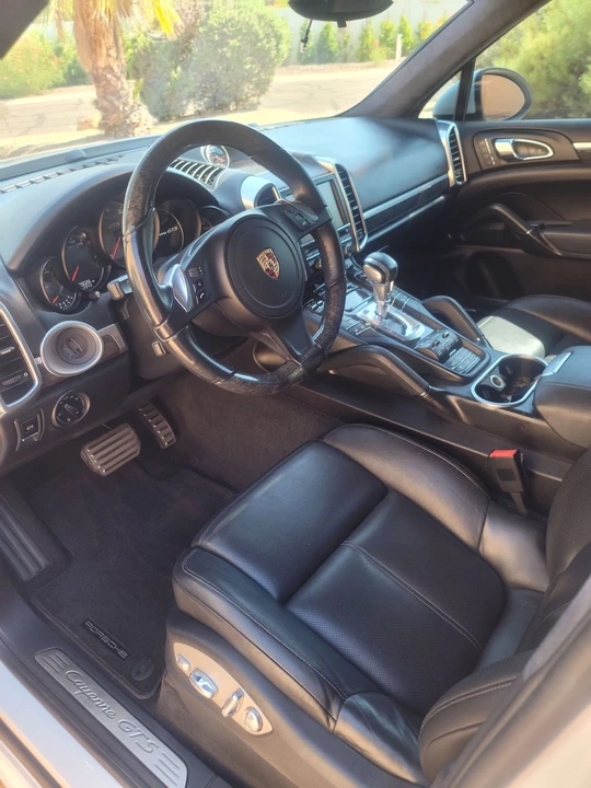 2013 Porsche 958 Cayenne GTS - Image 11 of 28