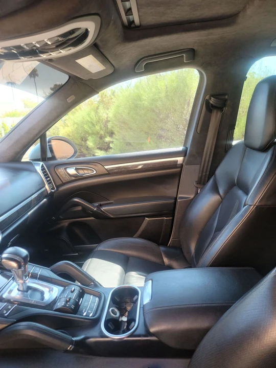 2013 Porsche 958 Cayenne GTS - Image 14 of 28