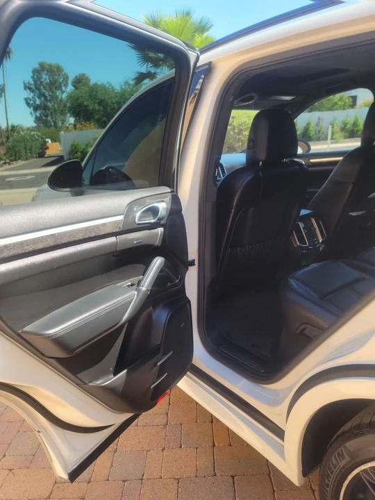2013 Porsche 958 Cayenne GTS - Image 15 of 28