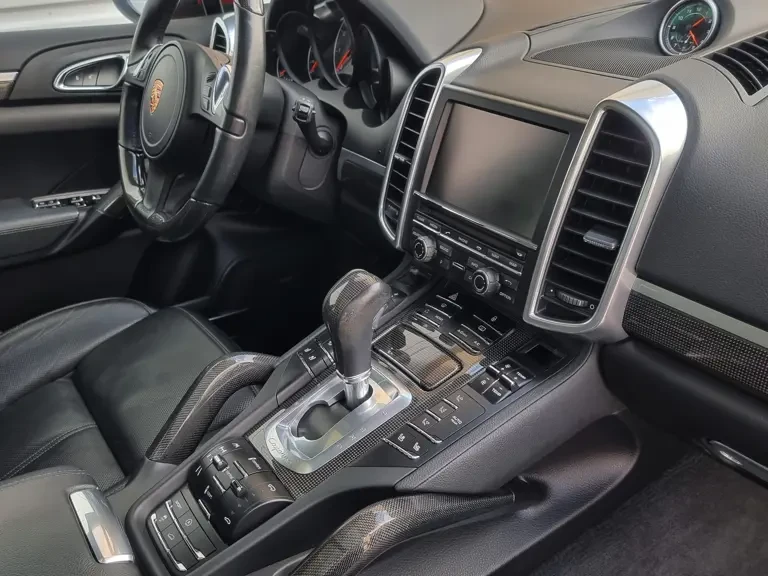 2013 Porsche 958 Cayenne GTS - Image 12 of 17