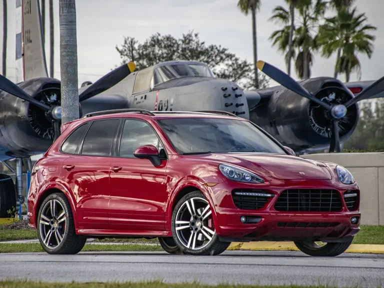 2013 Porsche 958 Cayenne GTS - Image 2 of 17