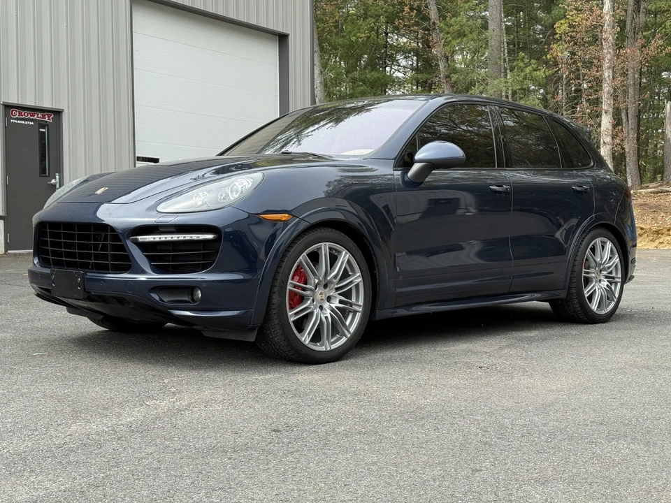 2013 Porsche 958 Cayenne GTS - Image 13 of 31