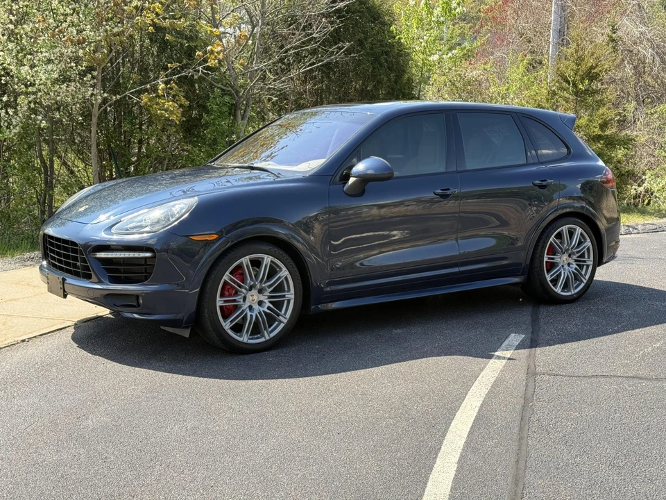 2013 Porsche 958 Cayenne GTS - Image 2 of 31