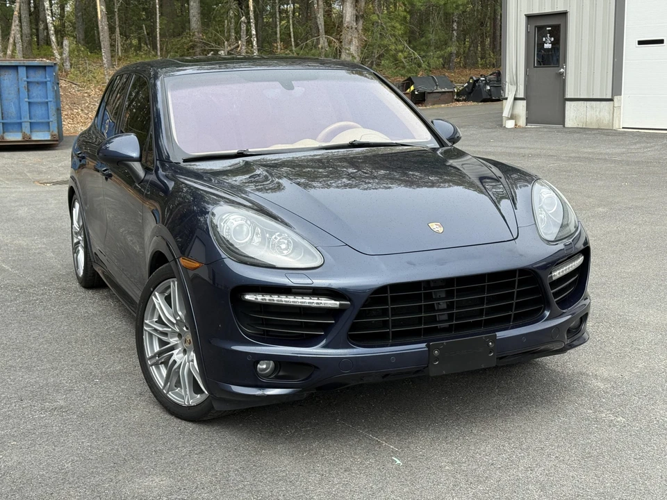 2013 Porsche 958 Cayenne GTS - Image 30 of 31