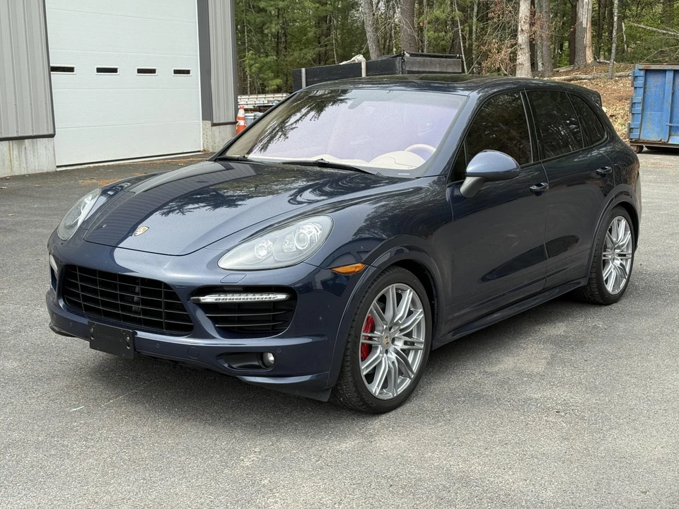 2013 Porsche 958 Cayenne GTS - Image 17 of 31