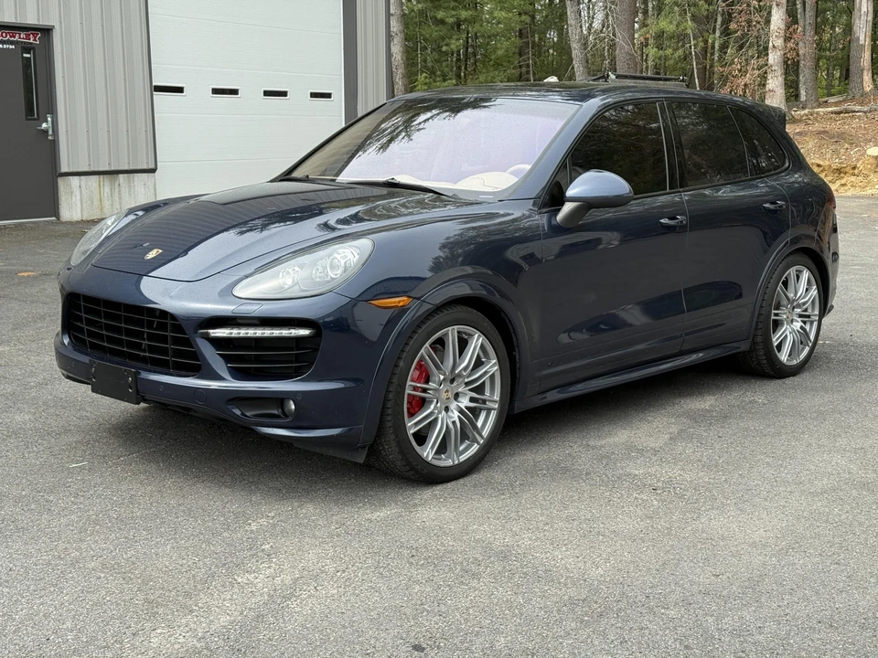 2013 Porsche 958 Cayenne GTS - Image 15 of 31