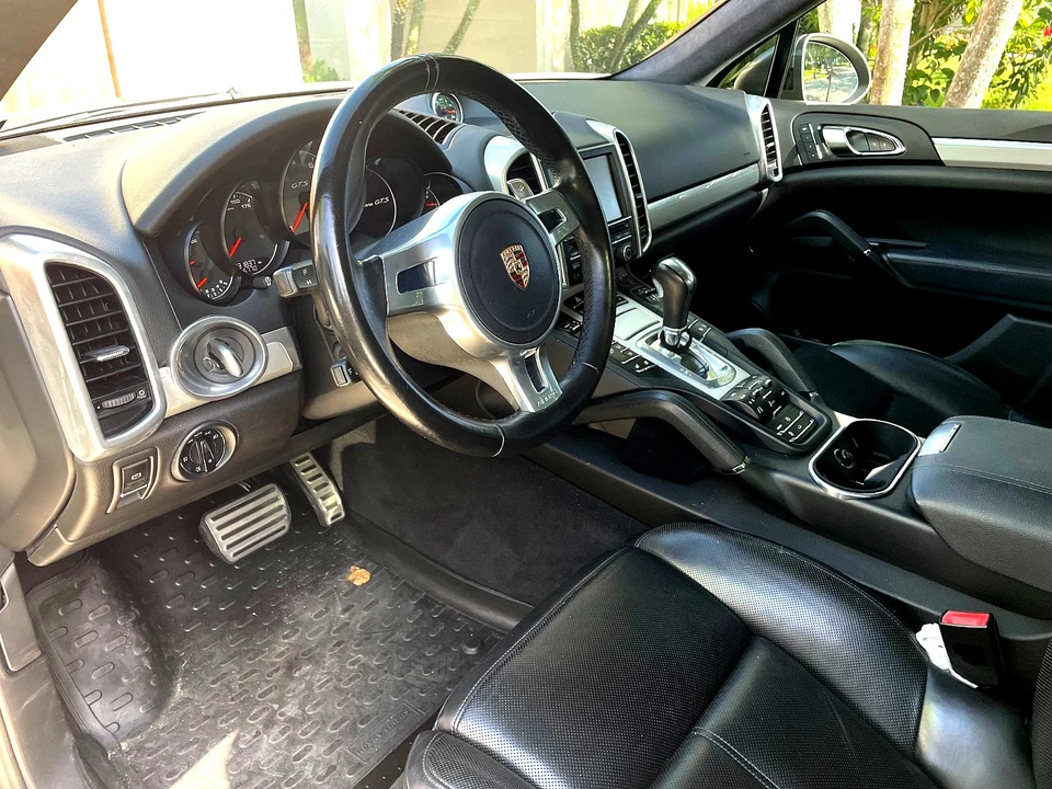 2013 Porsche 958 Cayenne GTS - Image 8 of 11