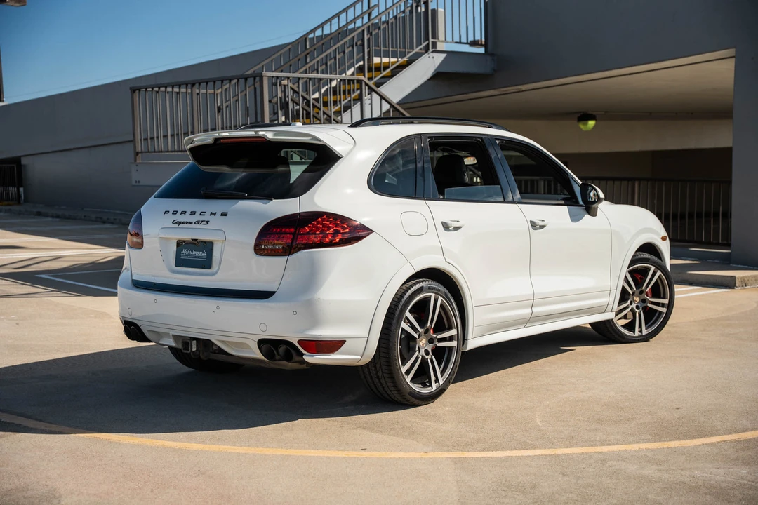 2013 Porsche 958 Cayenne GTS - Image 27 of 31