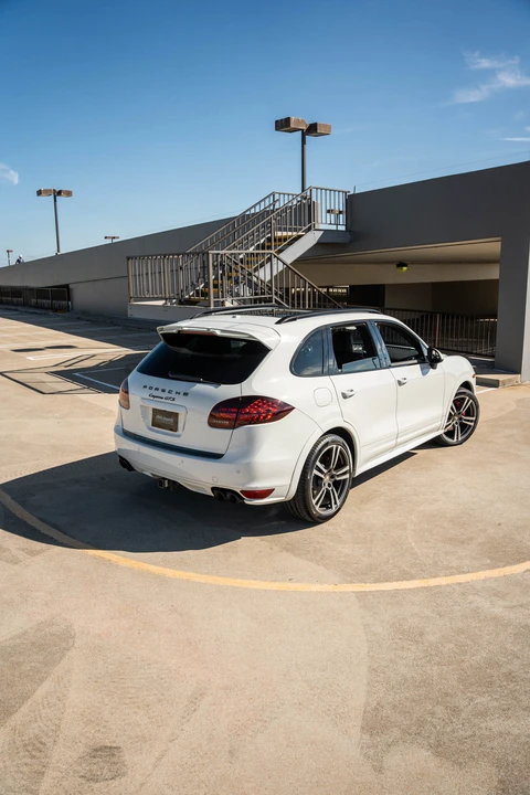 2013 Porsche 958 Cayenne GTS - Image 24 of 31