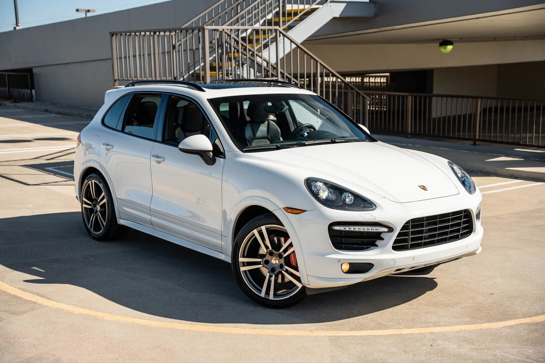 2013 Porsche 958 Cayenne GTS - Image 16 of 31