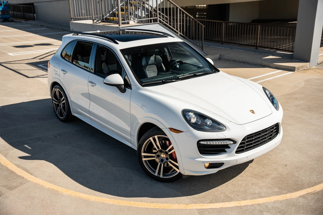2013 Porsche 958 Cayenne GTS - Image 15 of 31