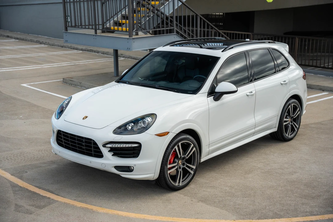 2013 Porsche 958 Cayenne GTS - Image 5 of 31