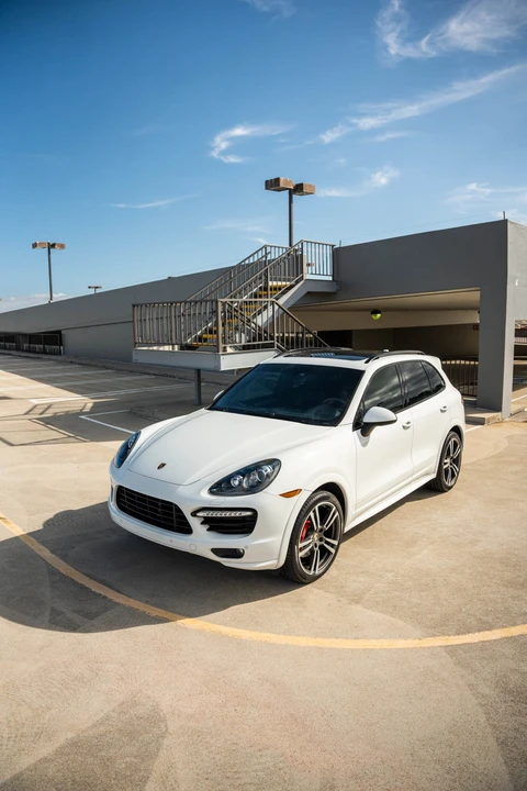 2013 Porsche 958 Cayenne GTS - Image 3 of 31