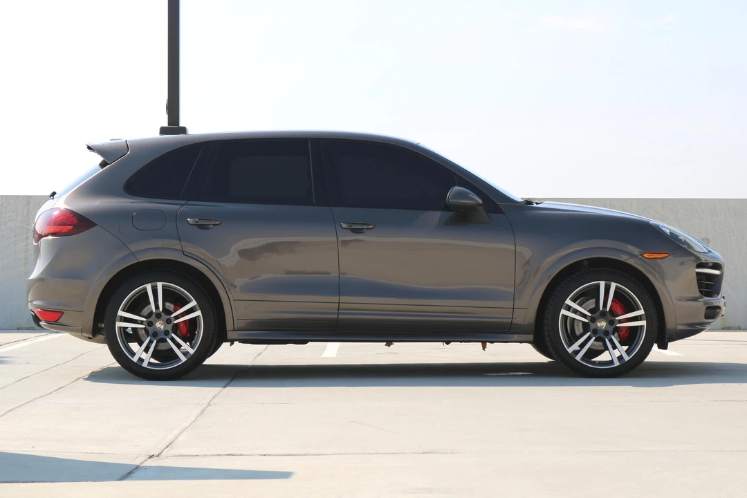2013 Porsche 958 Cayenne GTS - Image 3 of 5