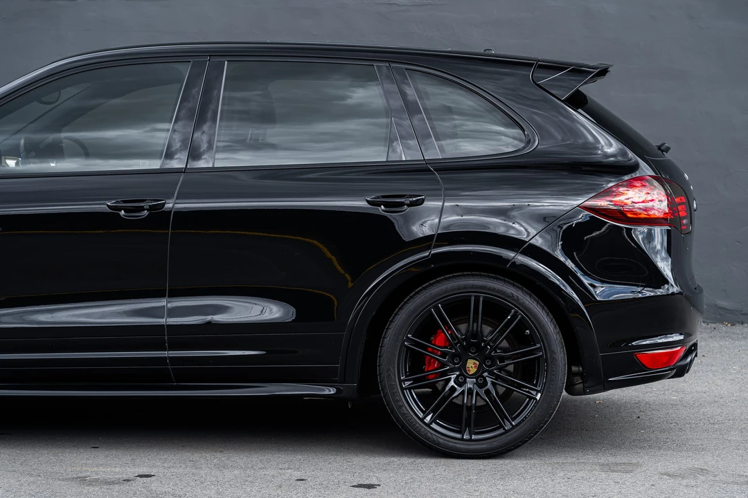 2013 Porsche 958 Cayenne GTS - Image 29 of 31