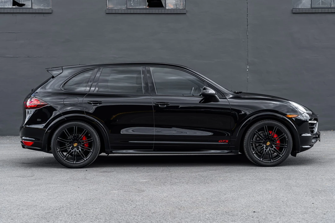 2013 Porsche 958 Cayenne GTS - Image 13 of 31