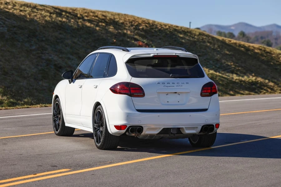 2013 Porsche 958 Cayenne GTS - Image 13 of 31