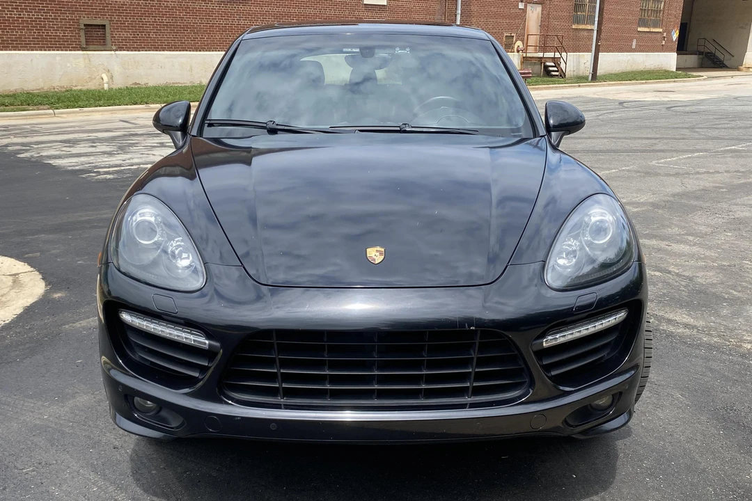 2013 Porsche 958 Cayenne GTS - Image 2 of 5