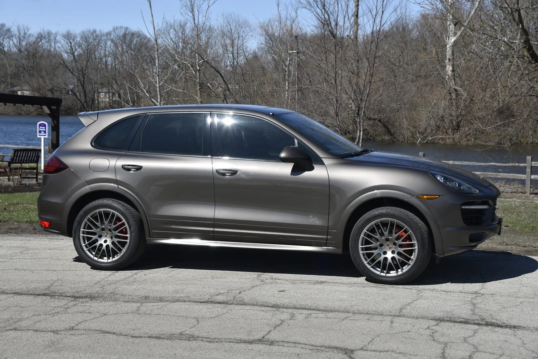 2013 Porsche 958 Cayenne GTS - Image 3 of 31