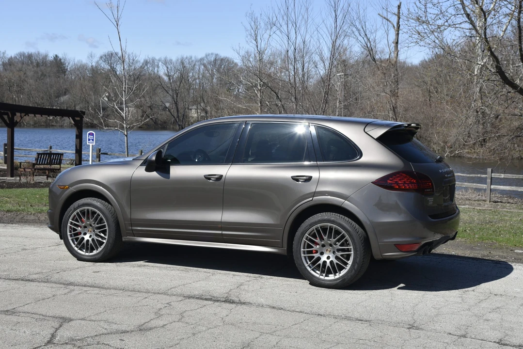 2013 Porsche 958 Cayenne GTS - Image 29 of 31