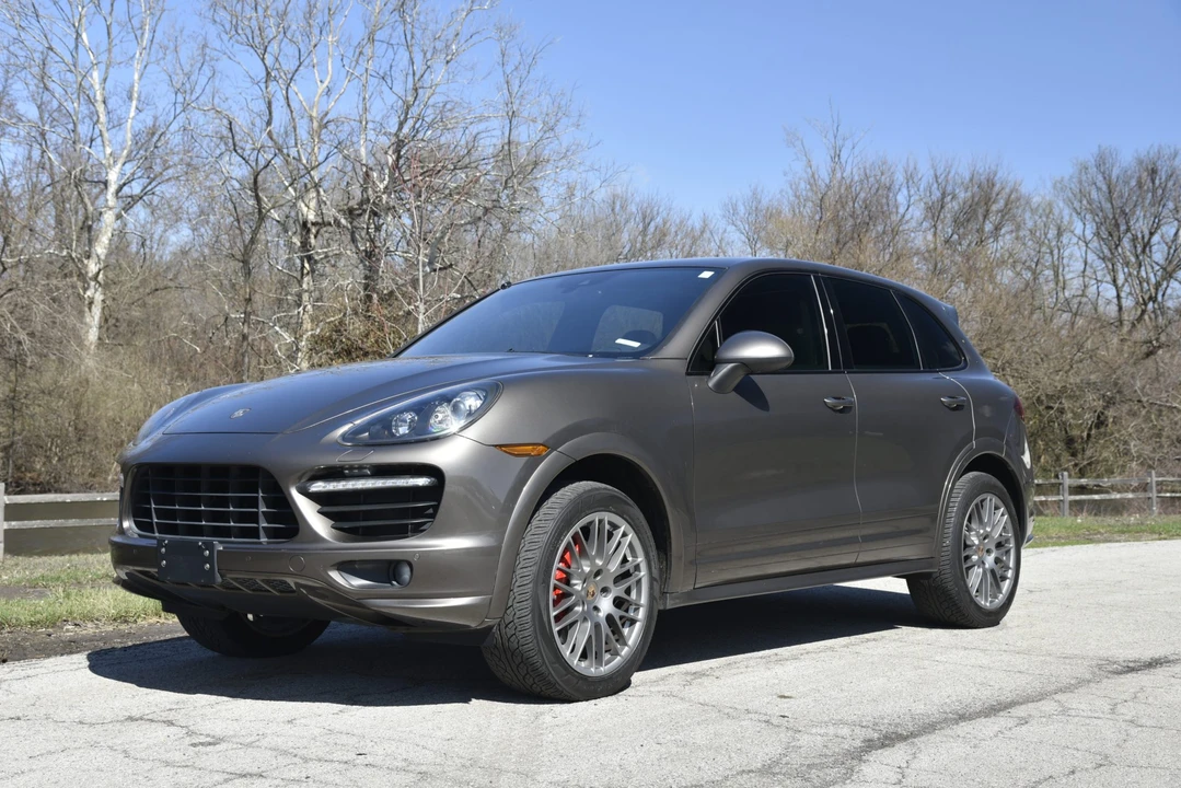 2013 Porsche 958 Cayenne GTS - Image 15 of 31