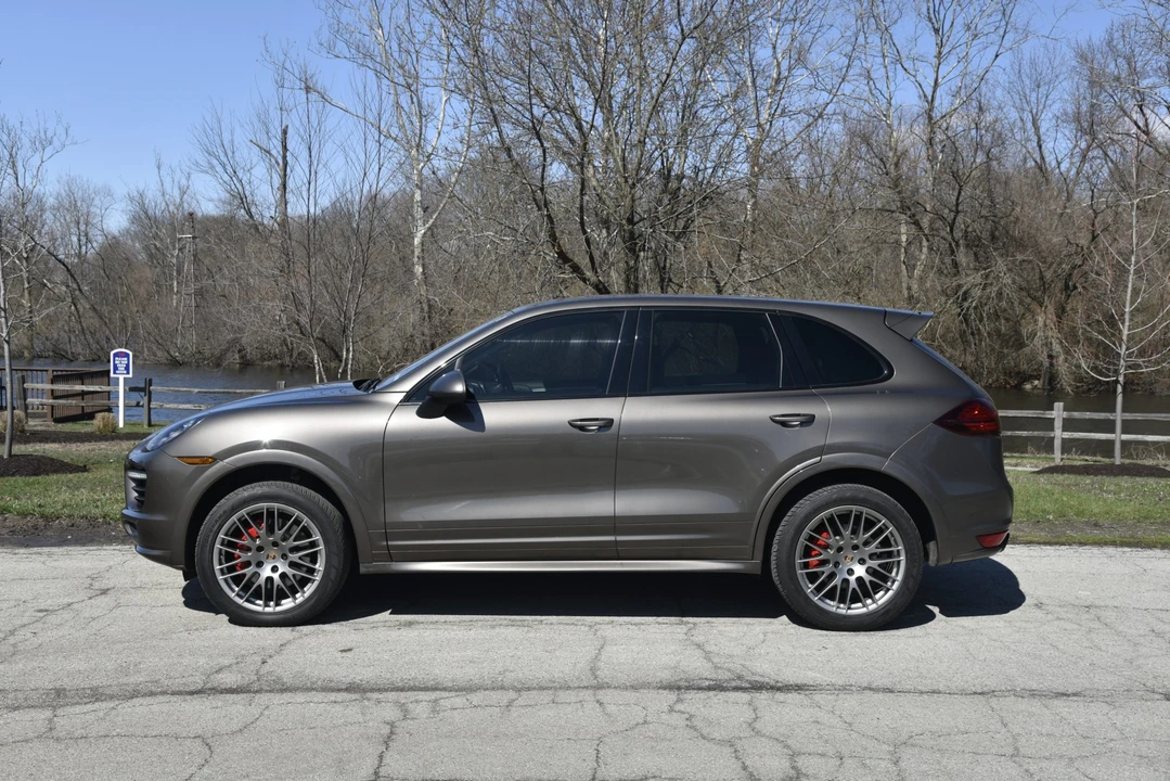 2013 Porsche 958 Cayenne GTS - Image 26 of 31