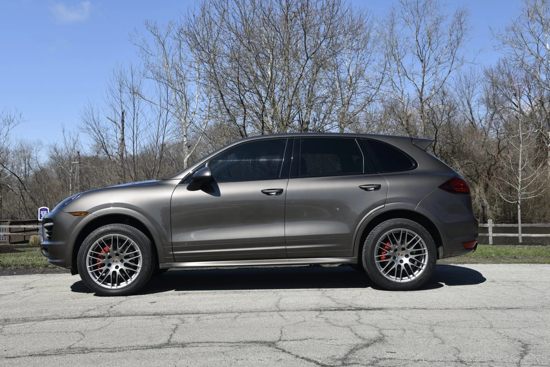 2013 Porsche 958 Cayenne GTS - Image 25 of 31