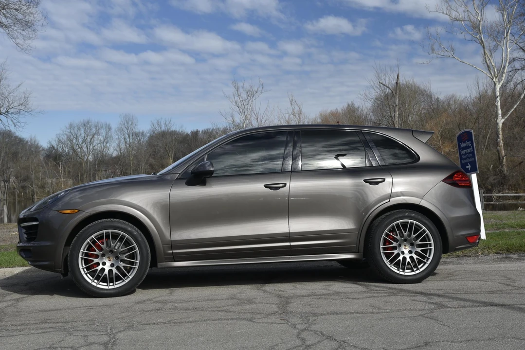 2013 Porsche 958 Cayenne GTS - Image 22 of 31