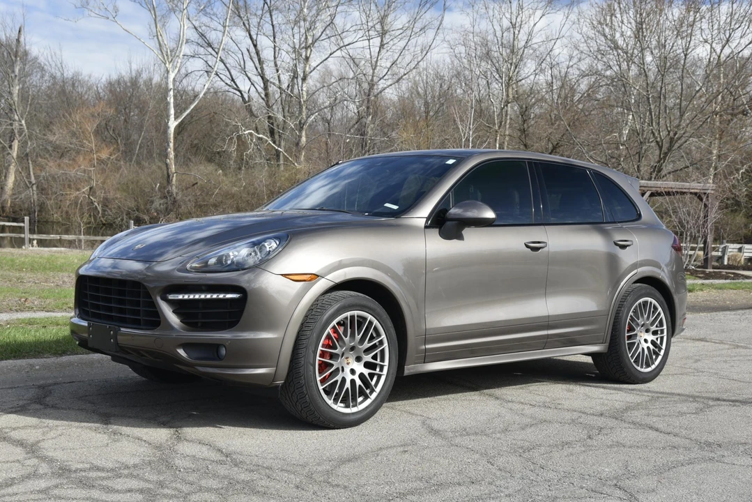 2013 Porsche 958 Cayenne GTS - Image 16 of 31