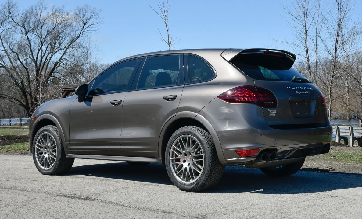 2013 Porsche 958 Cayenne GTS - Image 13 of 31