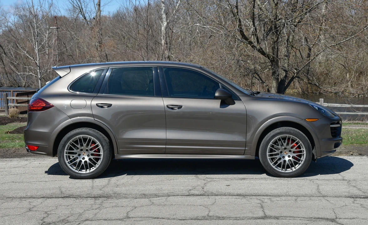 2013 Porsche 958 Cayenne GTS - Image 24 of 31