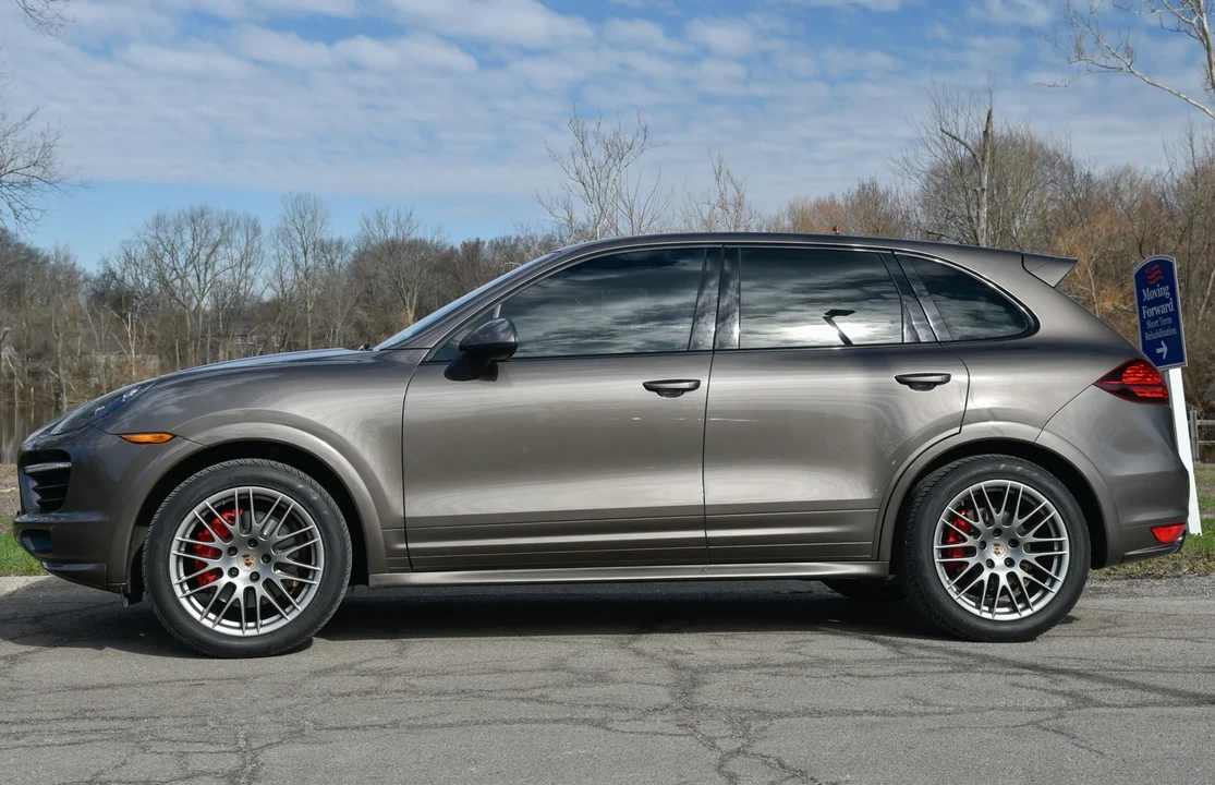 2013 Porsche 958 Cayenne GTS - Image 11 of 31