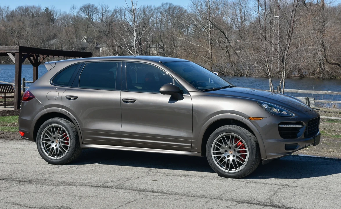 2013 Porsche 958 Cayenne GTS - Image 30 of 31