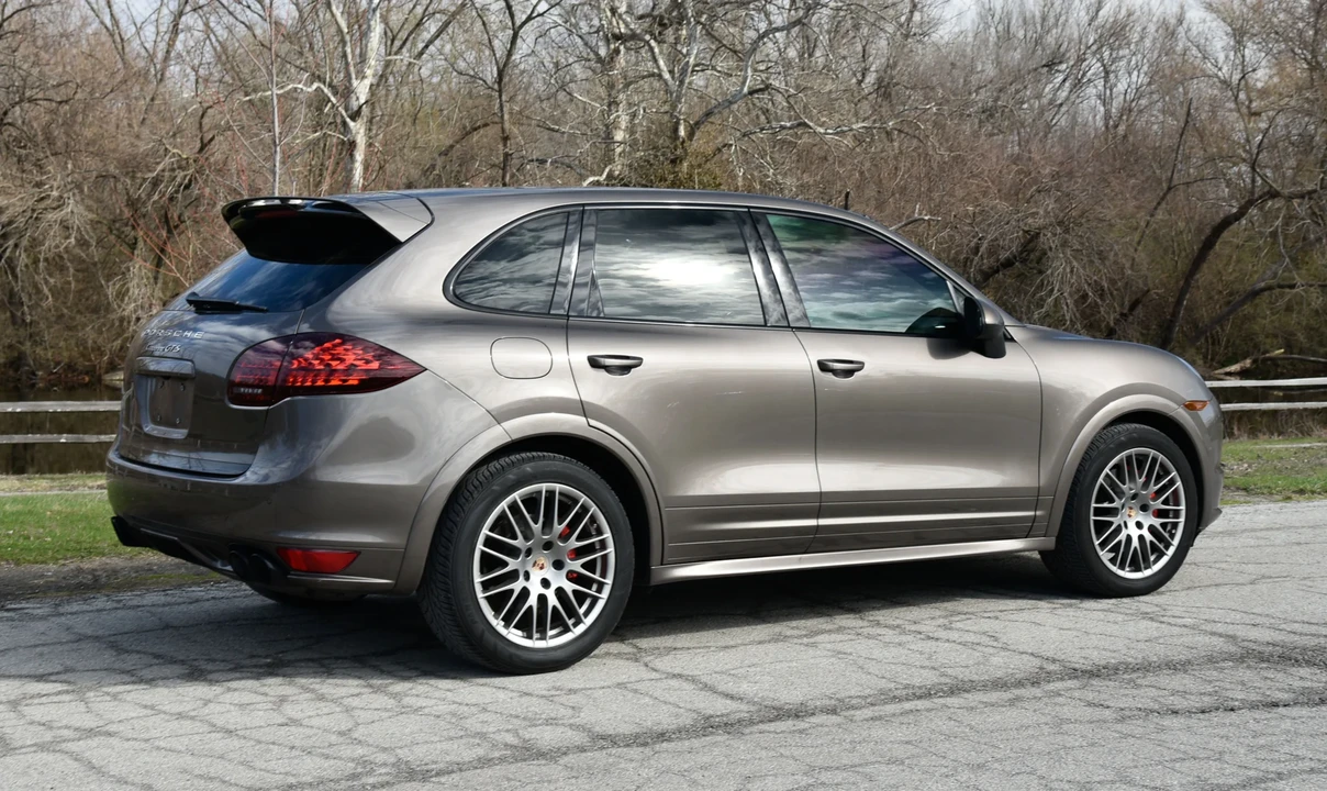 2013 Porsche 958 Cayenne GTS - Image 22 of 31