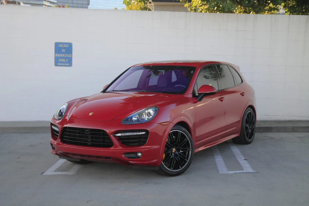 2013 Porsche 958 Cayenne GTS - Image 3 of 31